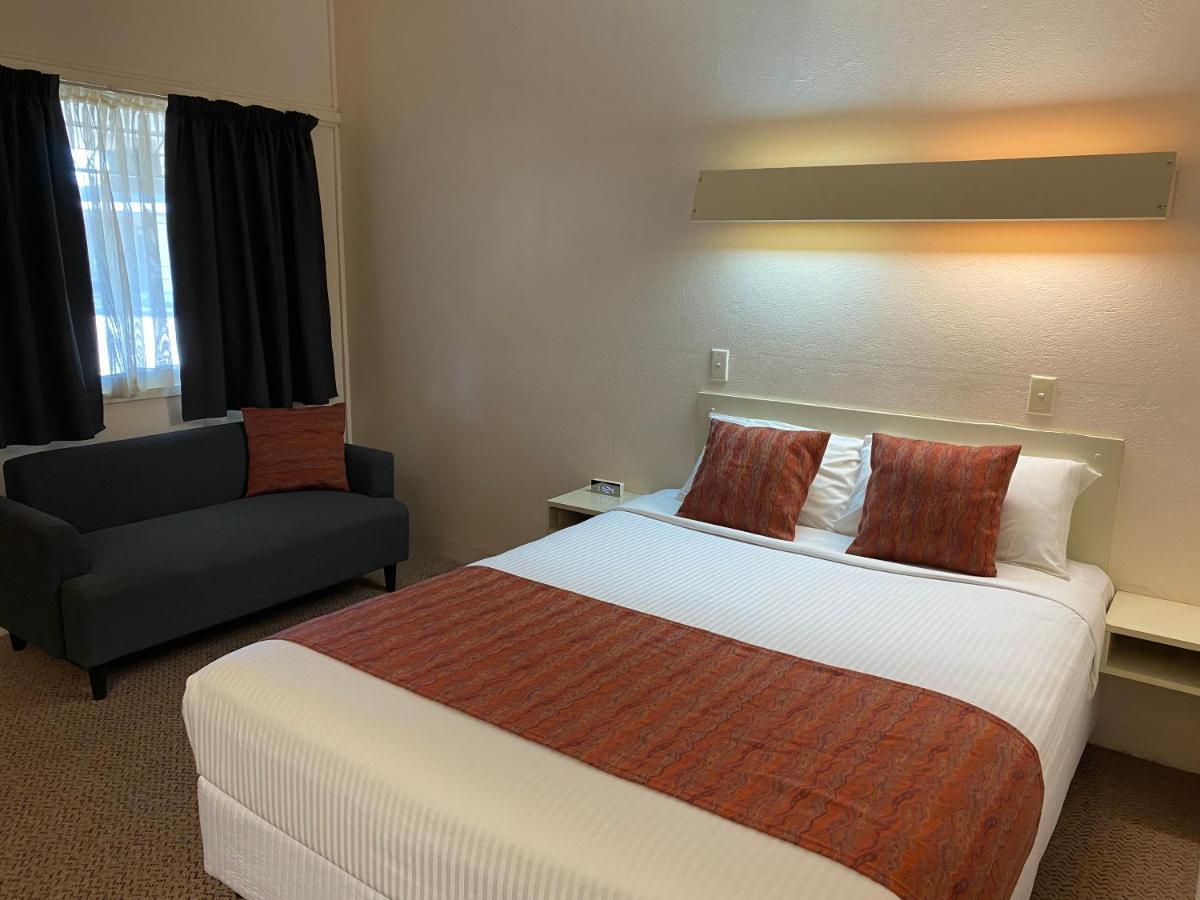 Ben Hall Motor Inn 福布斯 外观 照片